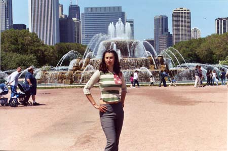 AnkaAtBuckinghamFountain_May2003