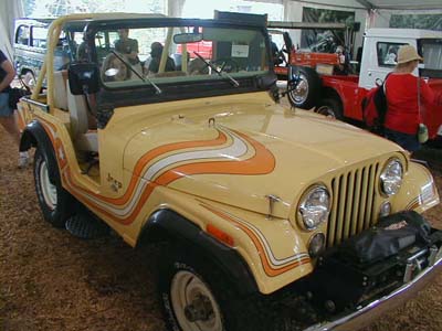 32_SeventiesJeepAtCampJeepMuseum2003